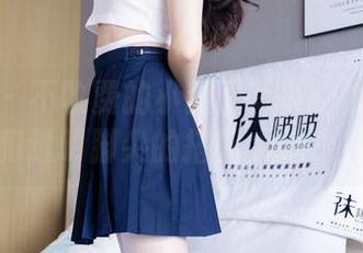袜啵啵 - 不收费的小甜豆写真：油亮灰丝和透明脚尖的搭配太绝了！