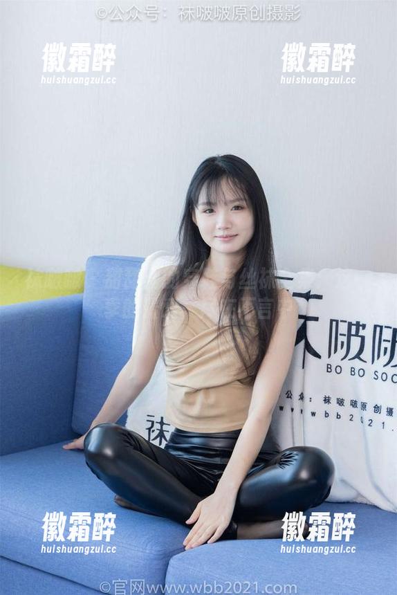 袜啵啵 - 甜甜圈的穿鞋与丝袜全集：这一季的最爱，尽在不言中