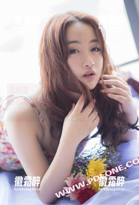 轰趴猫 - 原来水手服不仅仅是回忆，陈雅漫的写真让我想起那些黯淡的青春，你也来分享一下吧！